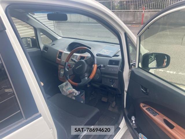 Daihatsu MOVE CUSTOM 2012-06 6677038-12