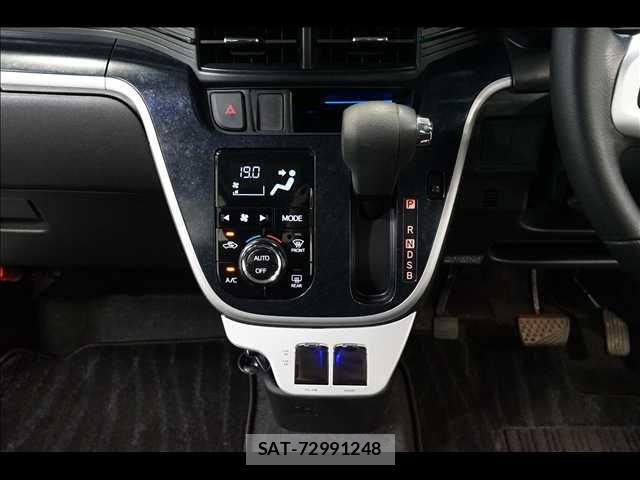 Daihatsu MOVE CUSTOM 2014-12 6682762-11