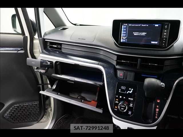 Daihatsu MOVE CUSTOM 2014-12 6682762-12