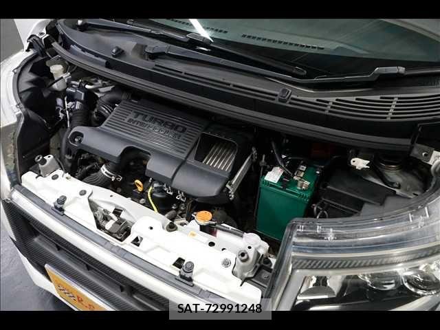 Daihatsu MOVE CUSTOM 2014-12 6682762-19