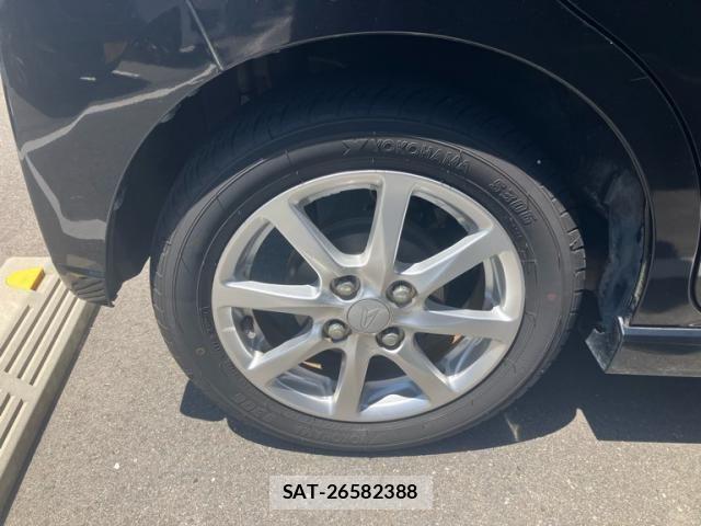 Daihatsu MOVE CUSTOM 2013-06 6909558-9