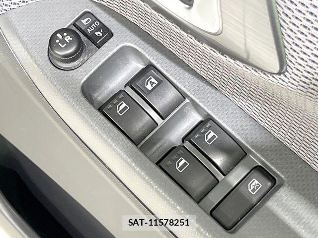 Daihatsu MOVE CUSTOM 2015-06 7222237-6