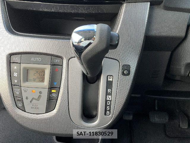 Daihatsu MOVE CUSTOM 2013-09 7215696-19