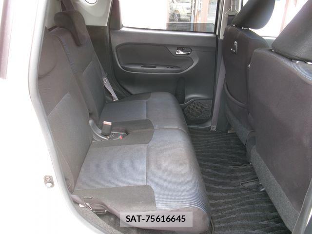 Daihatsu MOVE CUSTOM 2017-01 7328633-21