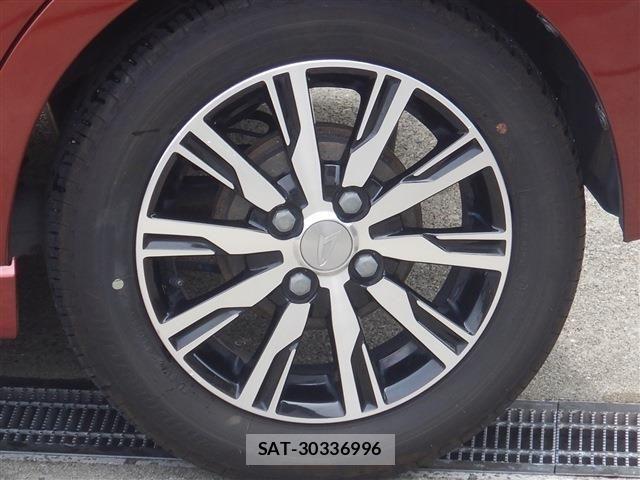 Daihatsu MOVE CUSTOM 2015-04 7328629-18