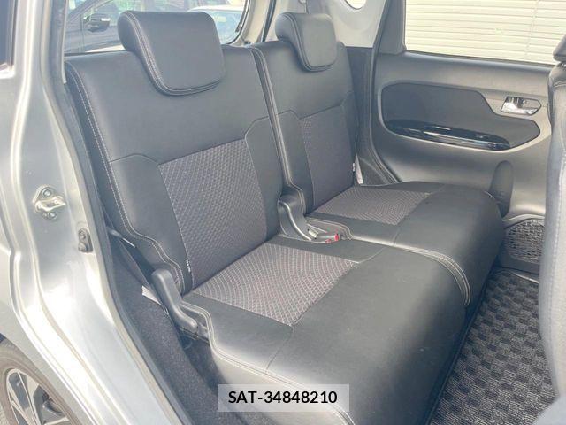 Daihatsu MOVE CUSTOM 2018-03 7358896-9