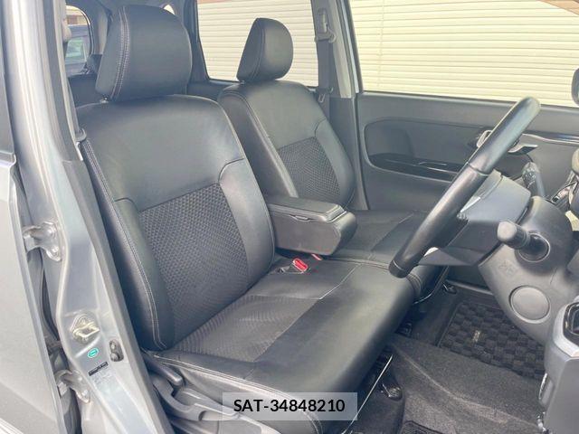 Daihatsu MOVE CUSTOM 2018-03 7358896-8