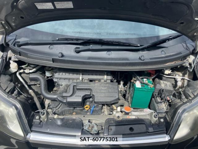 Daihatsu MOVE CUSTOM 2014-03 7358902-23