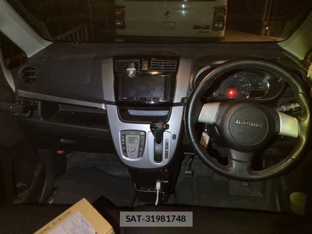 Daihatsu MOVE CUSTOM 2013-08 7358899-8