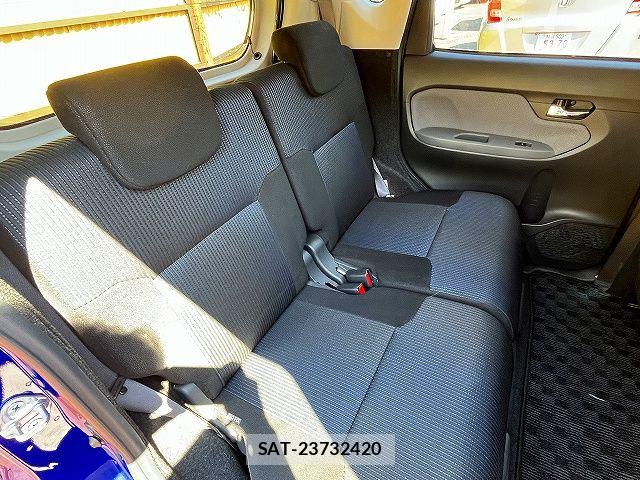 Daihatsu MOVE CUSTOM 2015-09 7456050-9