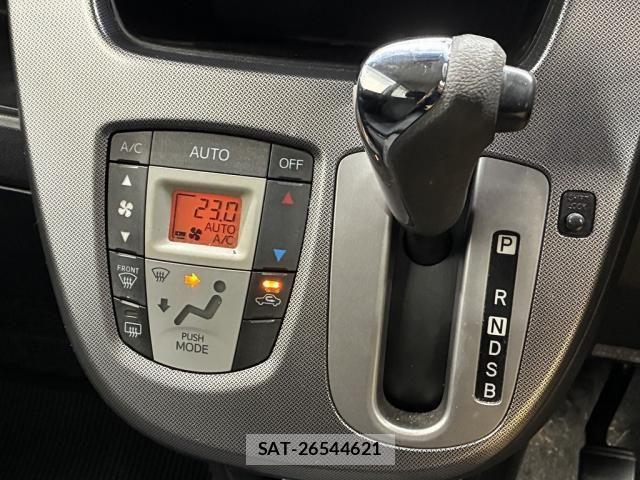 Daihatsu MOVE CUSTOM 2013-12 7501721-22