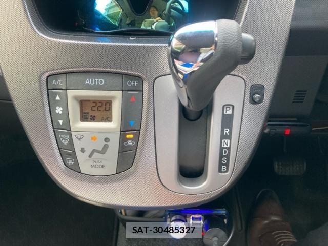 Daihatsu MOVE CUSTOM 2013-09 7501716-17