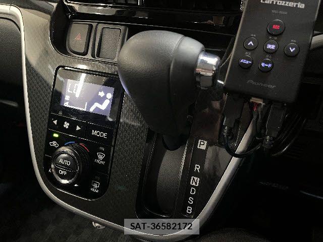 Daihatsu MOVE CUSTOM 2018-01 7726091-19