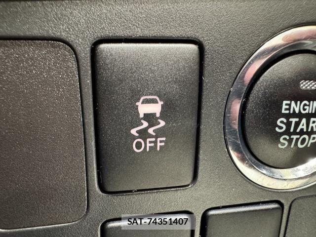 Daihatsu MOVE CUSTOM 2014-03 7726102-16