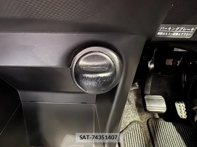 Daihatsu MOVE CUSTOM 2014-03 7726102-27