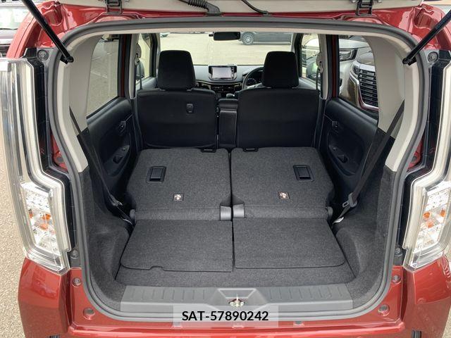 Daihatsu MOVE CUSTOM 2017-08 7787333-25