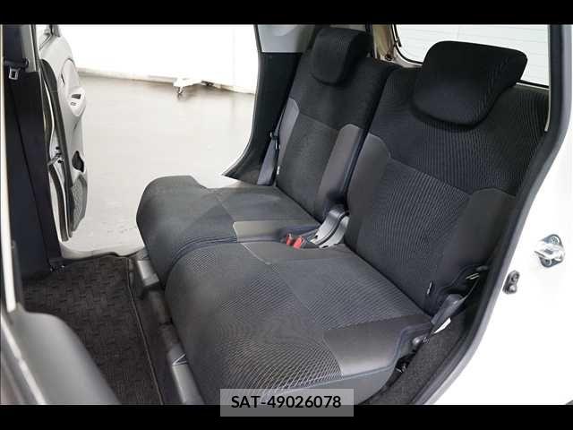 Daihatsu MOVE CUSTOM 2015-04 7962719-17