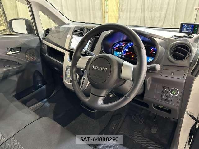 Daihatsu MOVE CUSTOM 2013-08 7962723-8