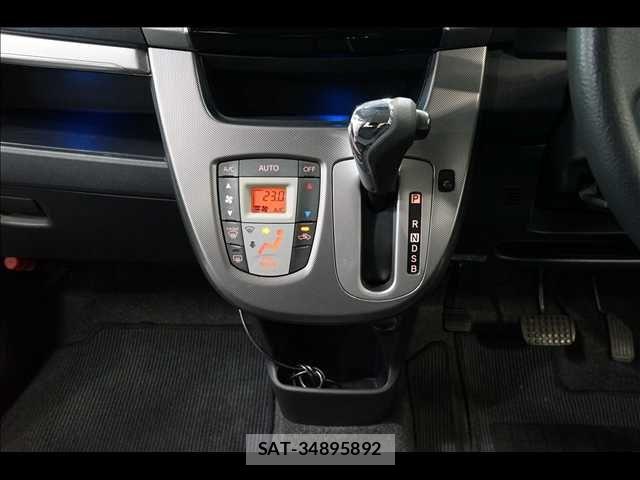 Daihatsu MOVE CUSTOM 2014-02 7962725-11