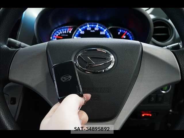 Daihatsu MOVE CUSTOM 2014-02 7962725-7