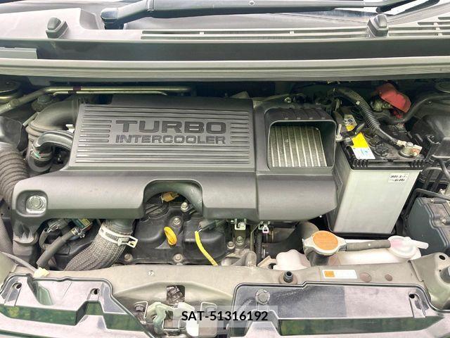 Daihatsu MOVE CUSTOM 2018-02 7980120-15
