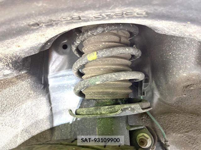 Daihatsu MOVE CUSTOM 2023-10 8036944-19