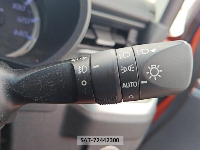 Daihatsu MOVE CUSTOM 2015-06 8036947-14