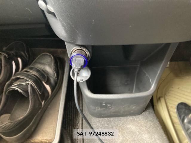 Daihatsu MOVE CUSTOM 2018-06 8036951-23