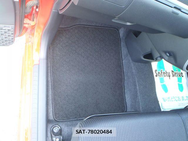 Daihatsu MOVE CUSTOM 2020-11 8074736-23