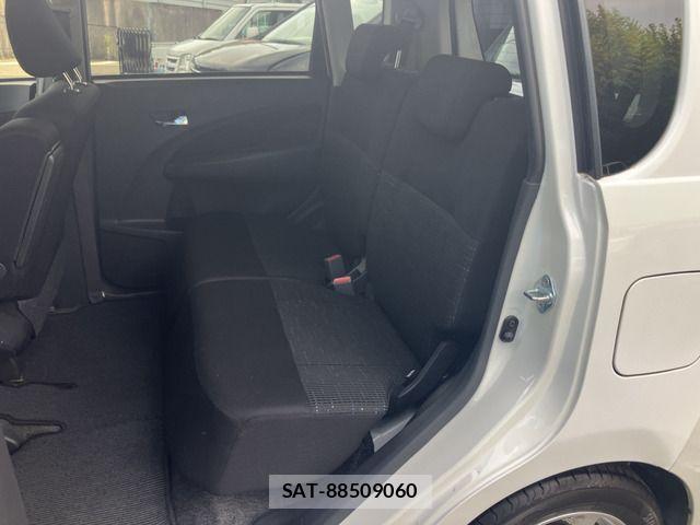 Daihatsu MOVE CUSTOM 2014-04 8074742-4