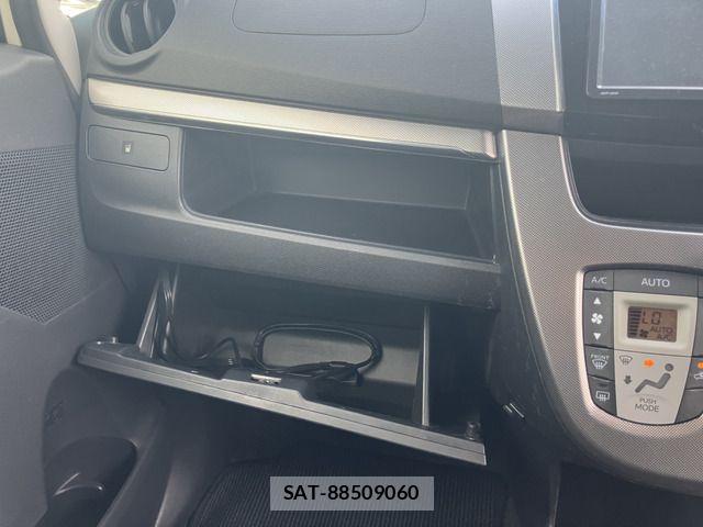 Daihatsu MOVE CUSTOM 2014-04 8074742-8