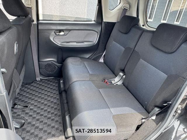 Daihatsu MOVE CUSTOM 2016-04 8131387-11