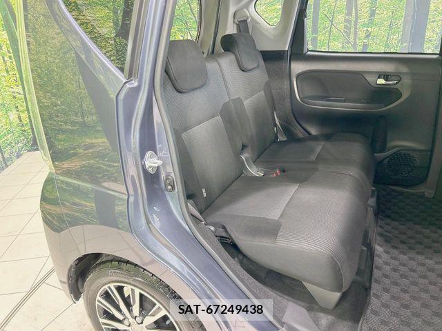 Daihatsu MOVE CUSTOM 2017-08 8208880-8