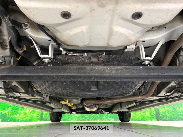 Daihatsu MOVE CUSTOM 2018-01 8230942-18