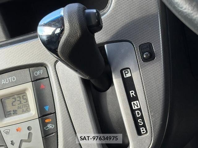 Daihatsu MOVE CUSTOM 2013-07 8230944-17