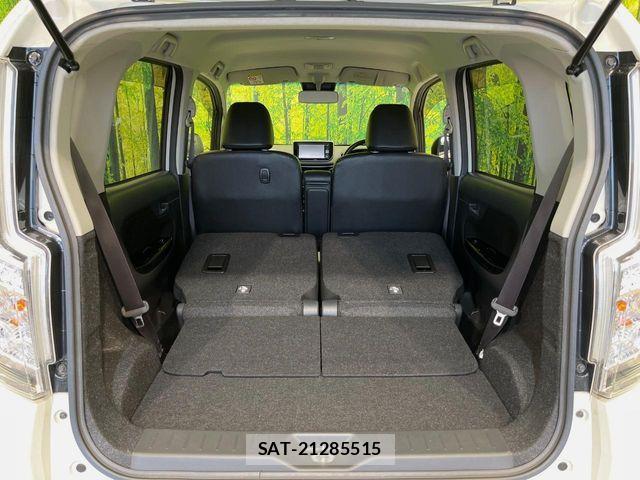 Daihatsu MOVE CUSTOM 2017-10 8246011-9
