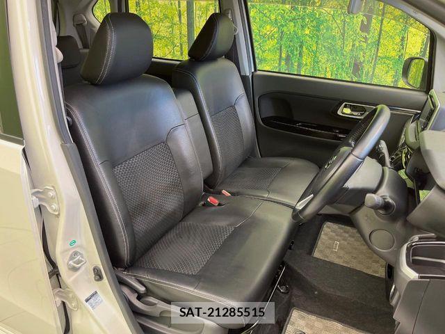Daihatsu MOVE CUSTOM 2017-10 8246011-7