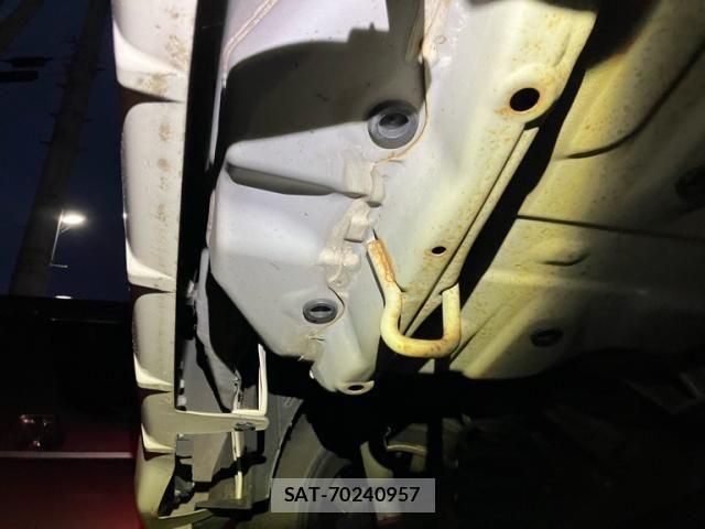 Daihatsu MOVE CUSTOM 2015-11 8315656-9