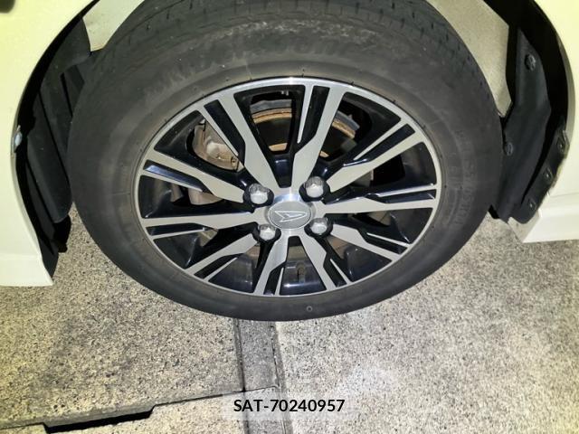 Daihatsu MOVE CUSTOM 2015-11 8315656-7