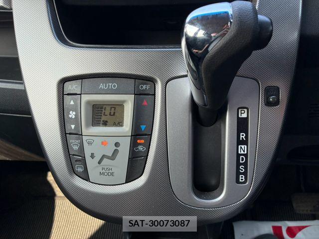 Daihatsu MOVE CUSTOM 2013-09 8315651-11