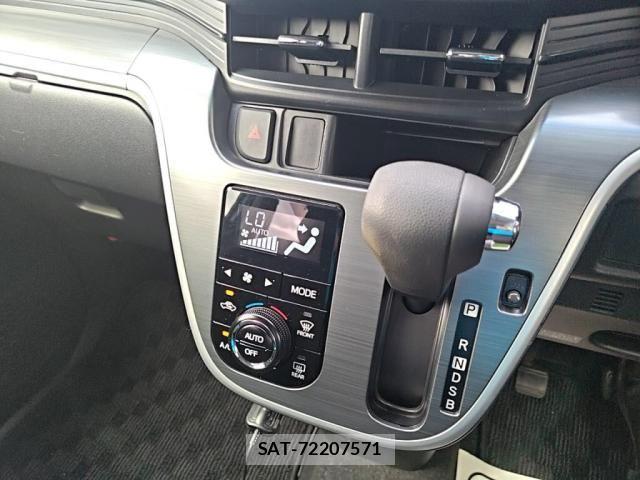 Daihatsu MOVE CUSTOM 2015-08 8355061-16