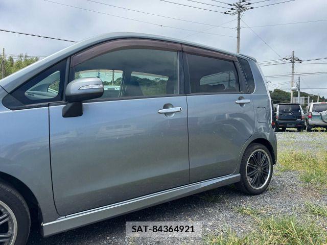 Daihatsu MOVE CUSTOM 2013-08 8413802-3