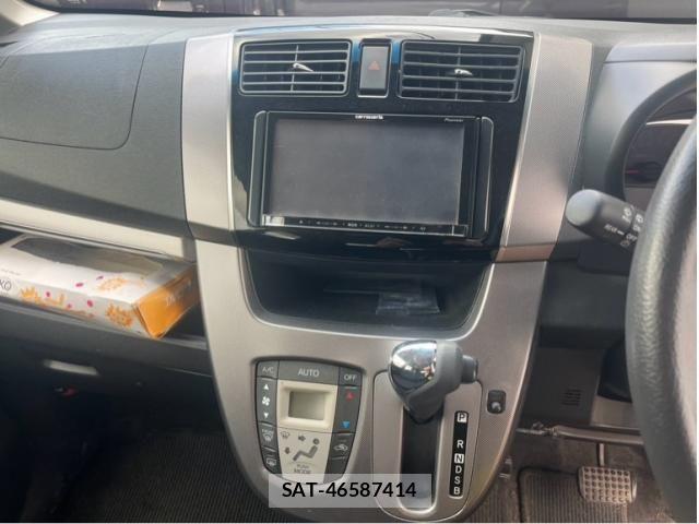 Daihatsu MOVE CUSTOM 2014-02 8413814-13