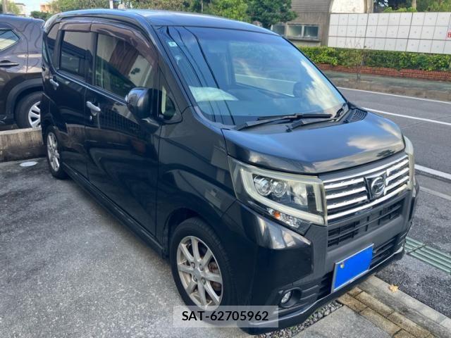Daihatsu MOVE CUSTOM 2016-05 8413787-1