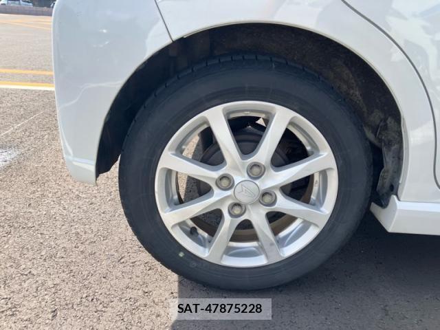 Daihatsu MOVE CUSTOM 2014-01 8413793-8