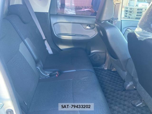 Daihatsu MOVE CUSTOM 2015-06 8457964-12
