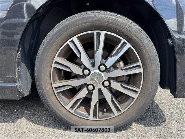 Daihatsu MOVE CUSTOM 2019-01 8525935-9