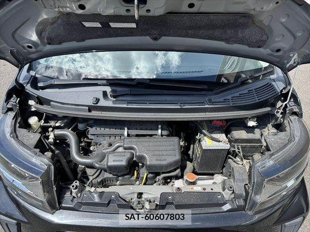 Daihatsu MOVE CUSTOM 2019-01 8525935-29