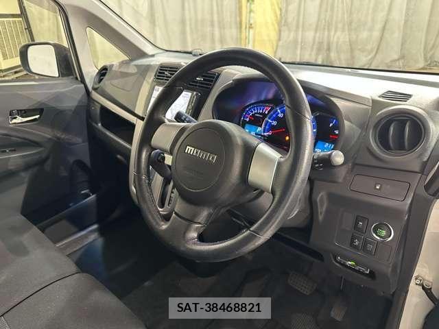 Daihatsu MOVE CUSTOM 2013-08 8562804-8