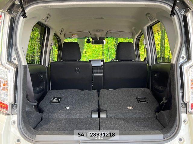 Daihatsu MOVE CUSTOM 2018-09 8562801-9